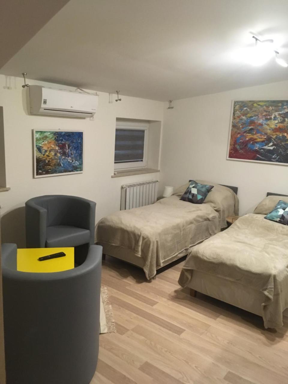 Апартаменты Apart Modra 92A Варшава Экстерьер фото